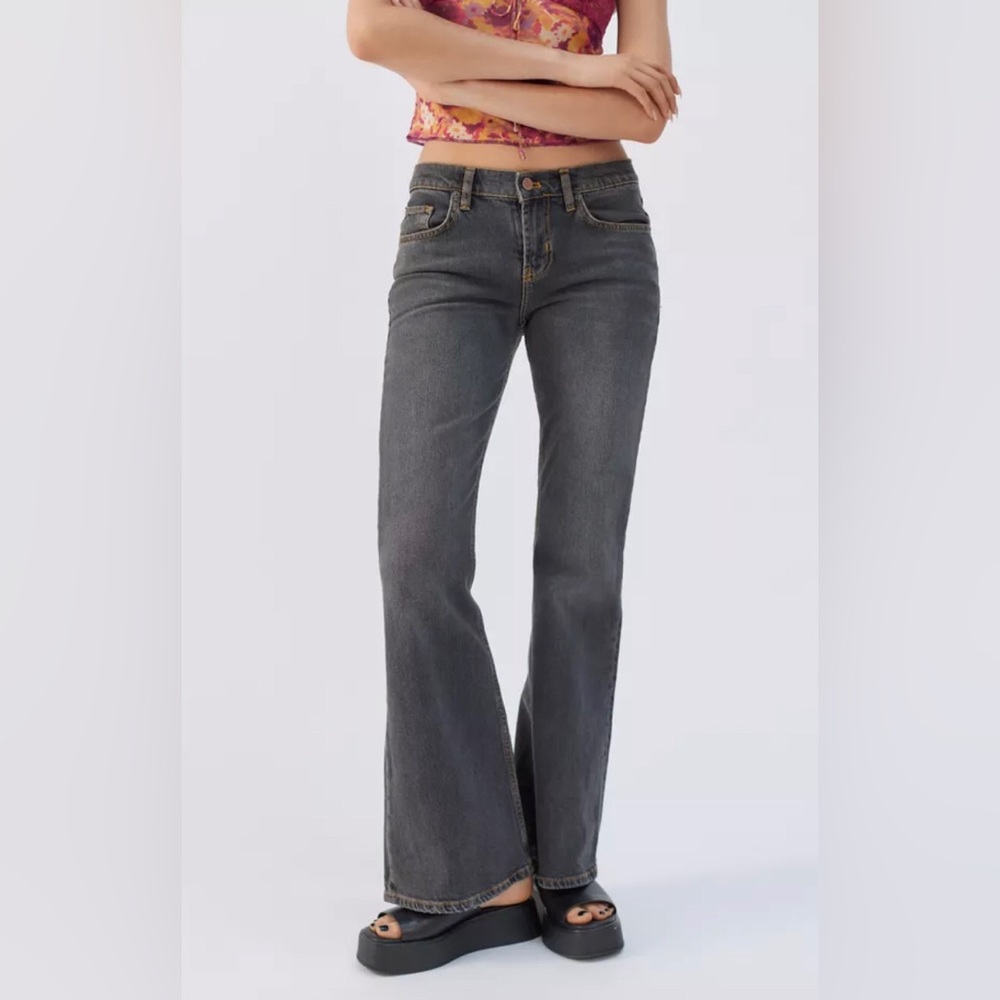 UO Low Rise Flare Jeans